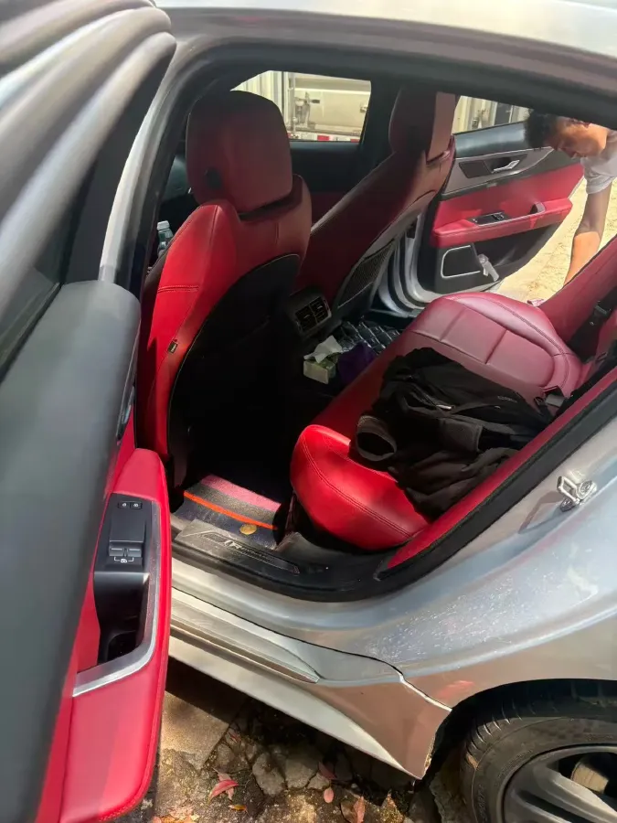 2021 Jaguar XEL 2.0T 250HP L4 8AT,autocango,china used car exporter,china ev exporter,chinese used car exporter,chinese used ev exporter