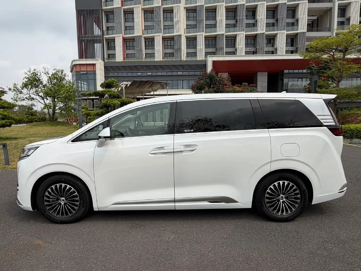 2022 Mercedes-Benz GLC Class 2.0T 197HP L4 9AT,autocango,china used car exporter,china ev exporter,chinese used car exporter,chinese used ev exporter