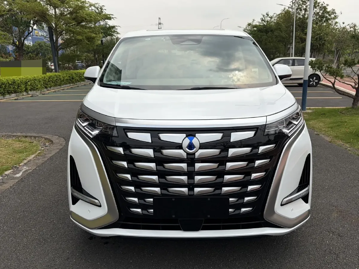 2022 Mercedes-Benz GLC Class 2.0T 197HP L4 9AT,autocango,china used car exporter,china ev exporter,chinese used car exporter,chinese used ev exporter