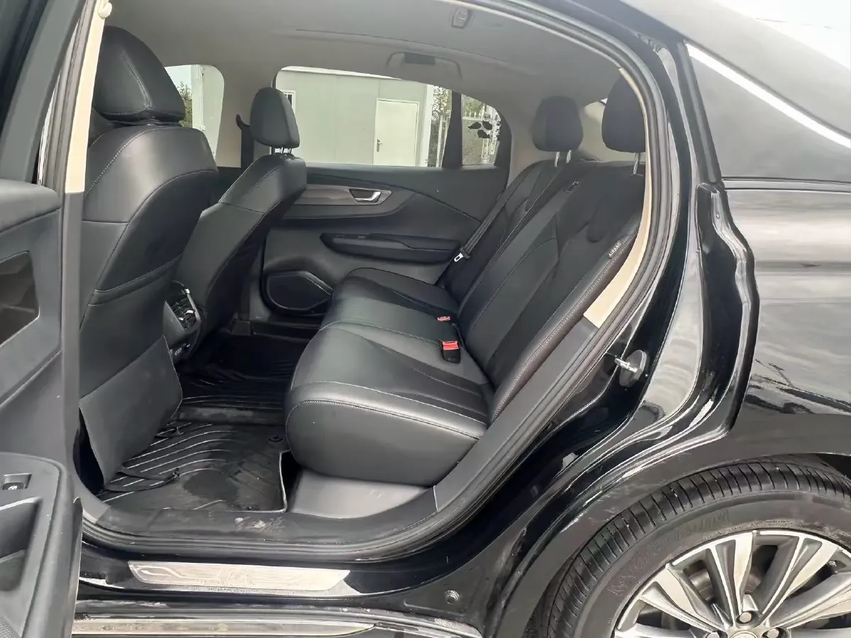 2021 HongQi E-QM5 BEV 54KWH,autocango,china used car exporter,china ev exporter,chinese used car exporter,chinese used ev exporter