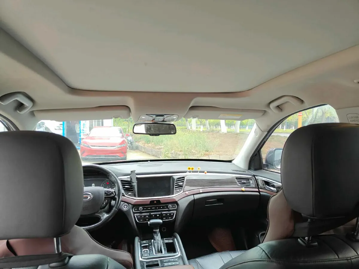 2017 GAC Trumpchi GS8 2.0T 201HP L4 6AT,autocango,china used car exporter,china ev exporter,chinese used car exporter,chinese used ev exporter