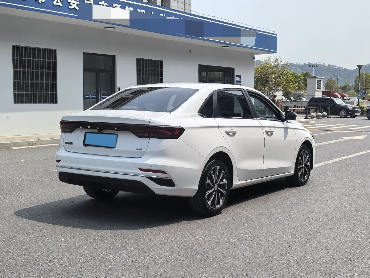 2026 Geely Emgrand 1.5L 120HP L4 CVT,autocango,china used car exporter,china ev exporter,chinese used car exporter,chinese used ev exporter