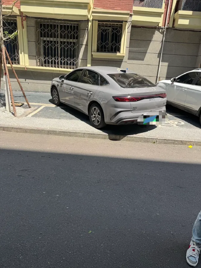 2026 BYD QinL 1.5L 101HP L4 E-CVT PHEV,autocango,china used car exporter,china ev exporter,chinese used car exporter,chinese used ev exporter