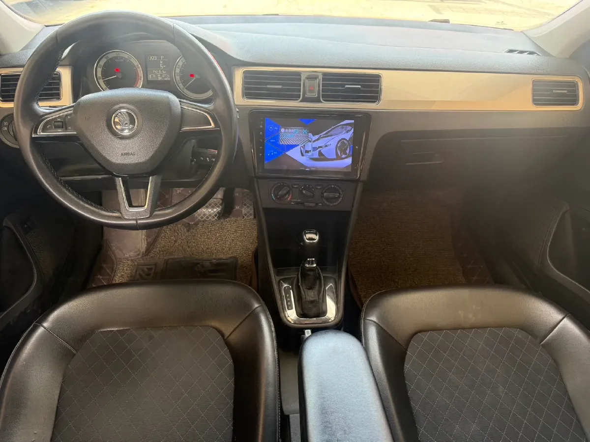 2018 Skoda Rapid 1.6L 110HP L4 6AT,autocango,china used car exporter,china ev exporter,chinese used car exporter,chinese used ev exporter