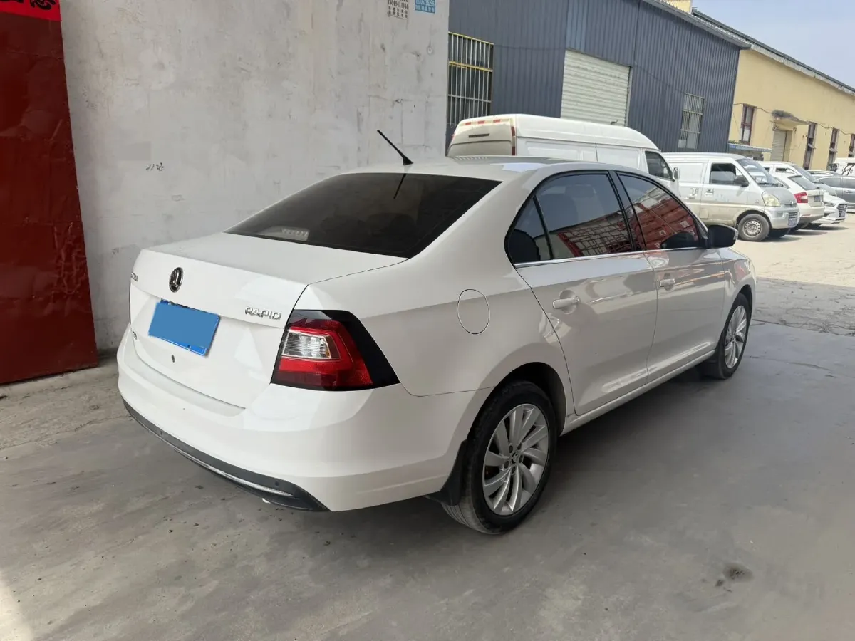 2018 Skoda Rapid 1.6L 110HP L4 6AT,autocango,china used car exporter,china ev exporter,chinese used car exporter,chinese used ev exporter