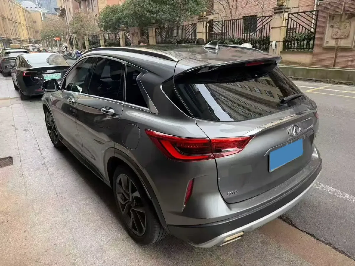 2018 Jeep Grand Commander 2.0T 265HP L4 9AT,autocango,china used car exporter,china ev exporter,chinese used car exporter,chinese used ev exporter