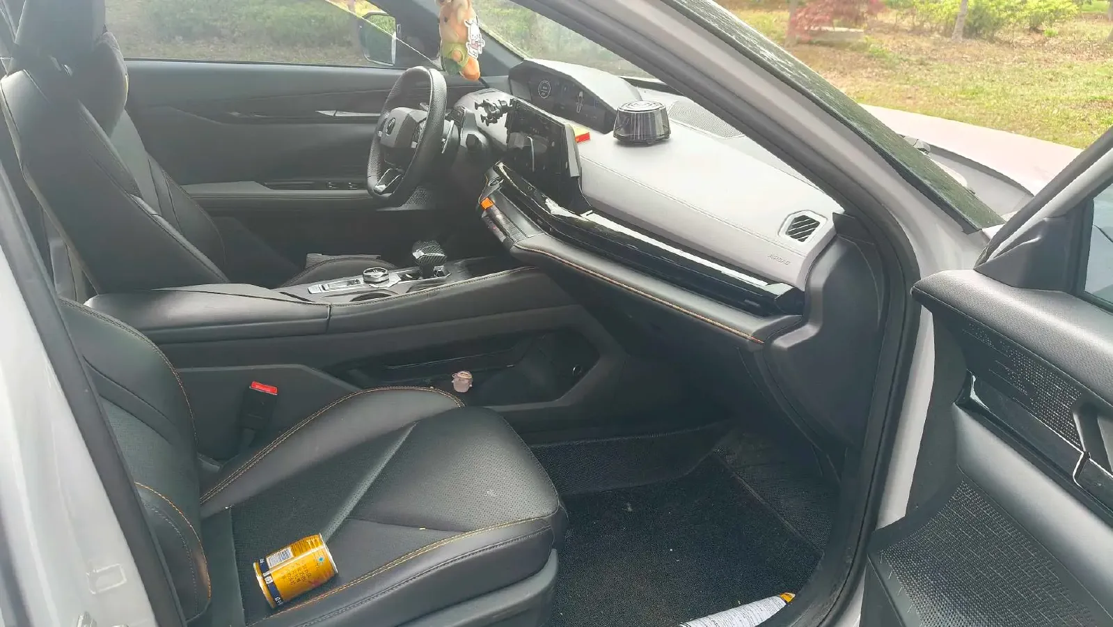 2022 ChangAn UNI-V 1.5T 188HP L4 7DCT,autocango,china used car exporter,china ev exporter,chinese used car exporter,chinese used ev exporter