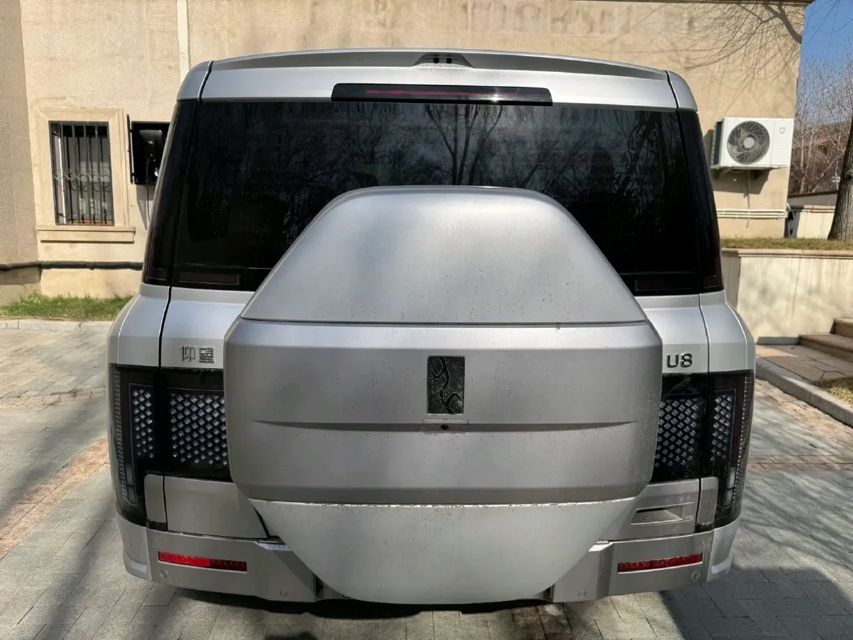 2023 YangWang U8 2.0T 272HP L4 REEV 49.05KWH,autocango,china used car exporter,china ev exporter,chinese used car exporter,chinese used ev exporter