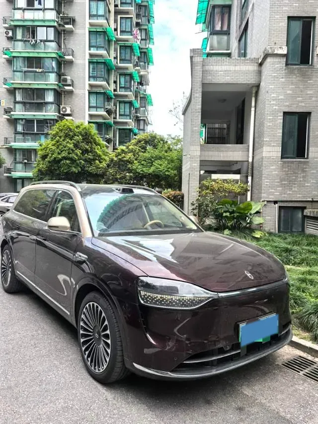 2025 AITO AITO M9 REEV 160HP REEV 52KWH,autocango,china used car exporter,china ev exporter,chinese used car exporter,chinese used ev exporter