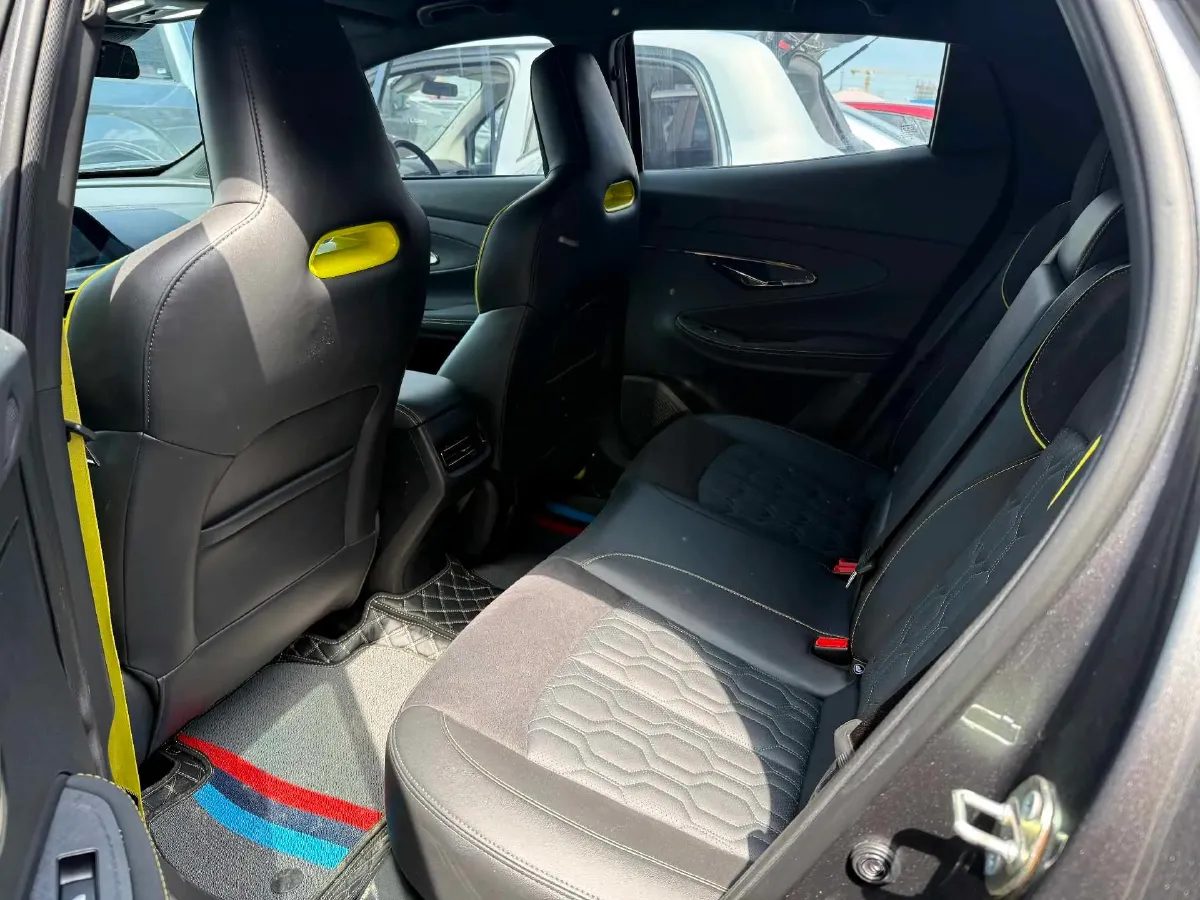 2022 ChangAn UNI-T 2.0T 233HP L4 8AT,autocango,china used car exporter,china ev exporter,chinese used car exporter,chinese used ev exporter