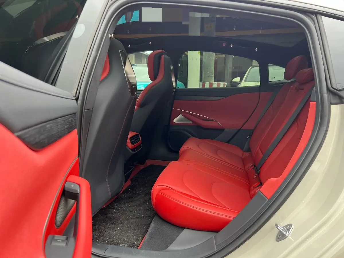 2024 MI SU7 BEV 101KWH,autocango,china used car exporter,china ev exporter,chinese used car exporter,chinese used ev exporter