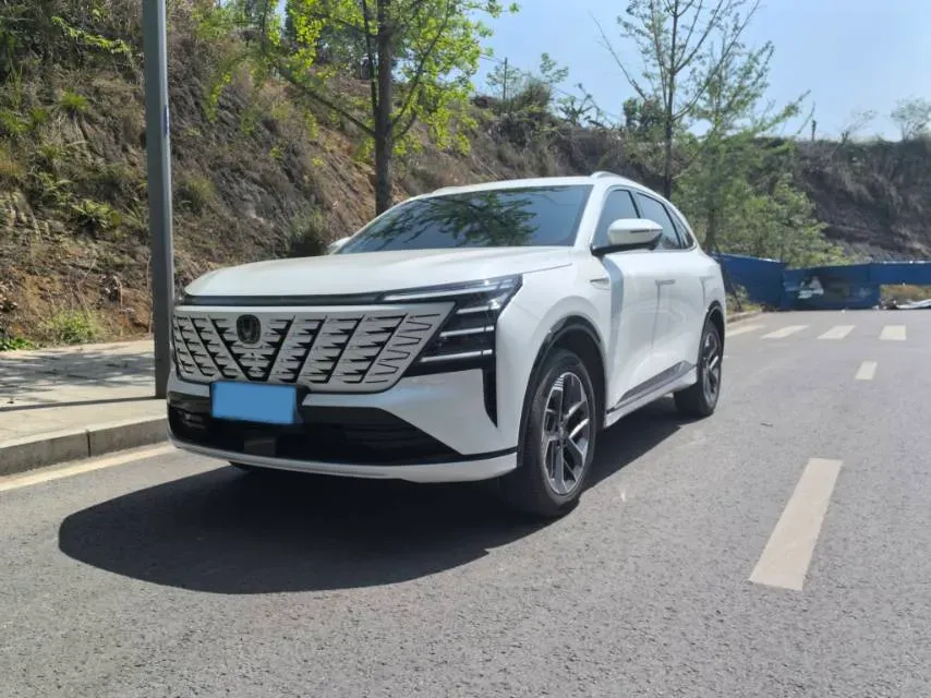 2025 ChangAn CS75 Plus 1.5T 192HP L4 8AT,autocango,china used car exporter,china ev exporter,chinese used car exporter,chinese used ev exporter
