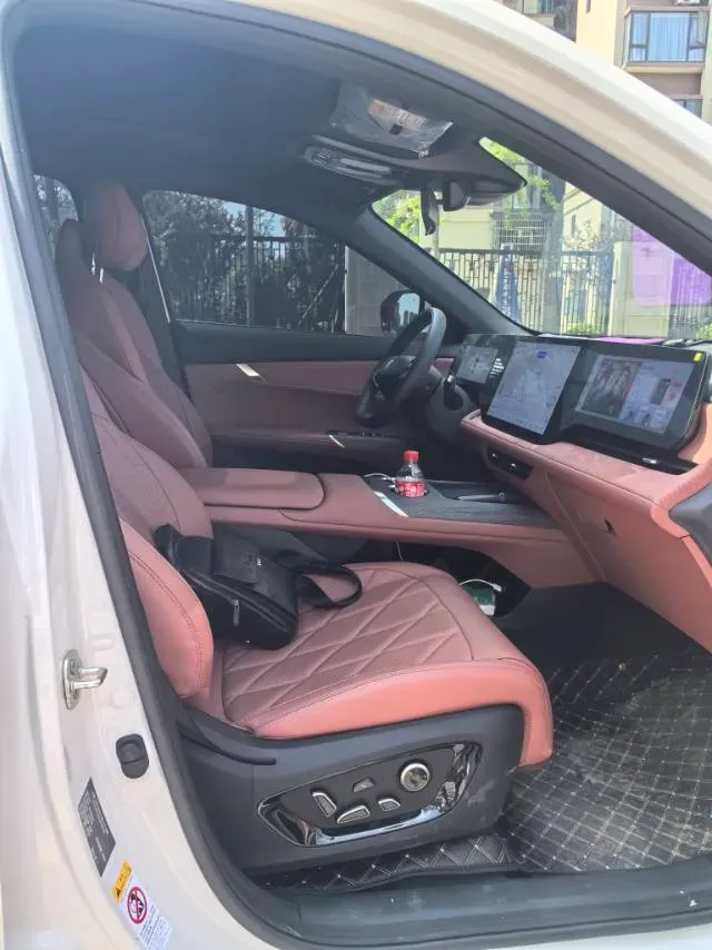 2025 ChangAn CS75 Plus 1.5T 192HP L4 8AT,autocango,china used car exporter,china ev exporter,chinese used car exporter,chinese used ev exporter