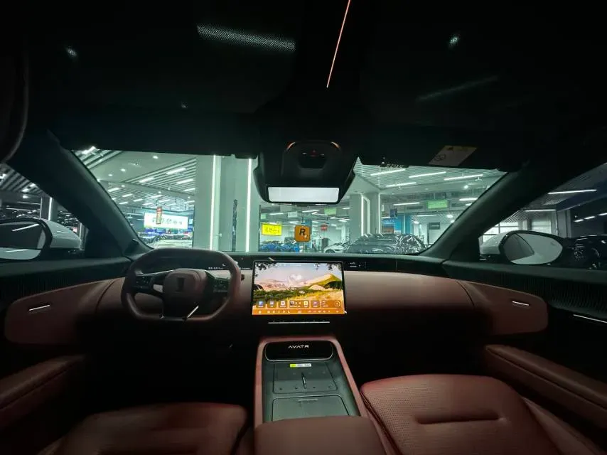2025 Avatr 12 1.5T 156HP L4 REEV,autocango,china used car exporter,china ev exporter,chinese used car exporter,chinese used ev exporter