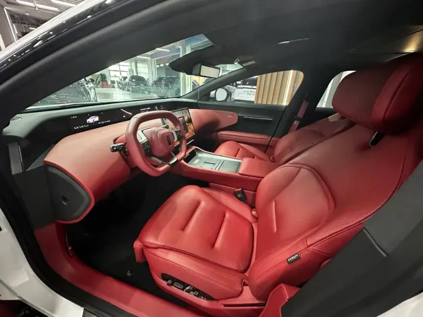 2025 Avatr 12 1.5T 156HP L4 REEV,autocango,china used car exporter,china ev exporter,chinese used car exporter,chinese used ev exporter