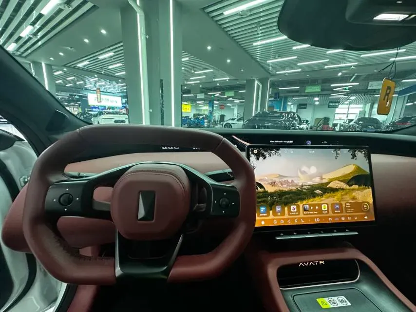 2025 Avatr 12 1.5T 156HP L4 REEV,autocango,china used car exporter,china ev exporter,chinese used car exporter,chinese used ev exporter