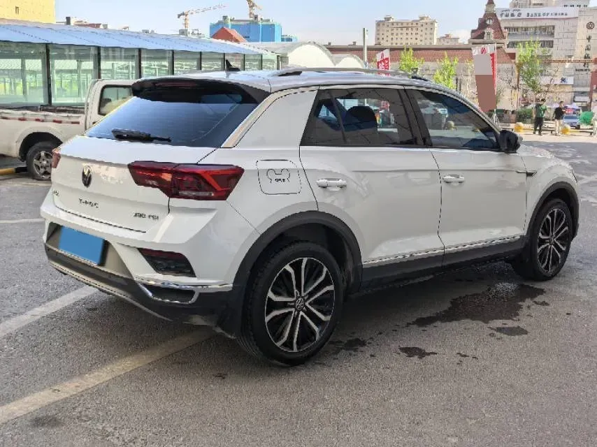 2022 Volkswagen T-Roc 1.4T 150HP L4 7DCT,autocango,china used car exporter,china ev exporter,chinese used car exporter,chinese used ev exporter