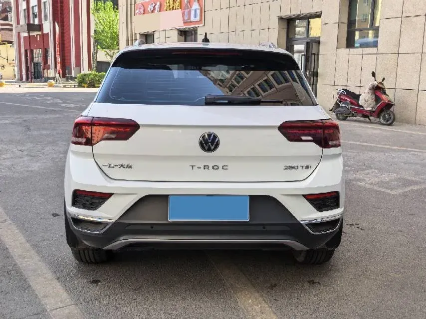 2022 Volkswagen T-Roc 1.4T 150HP L4 7DCT,autocango,china used car exporter,china ev exporter,chinese used car exporter,chinese used ev exporter