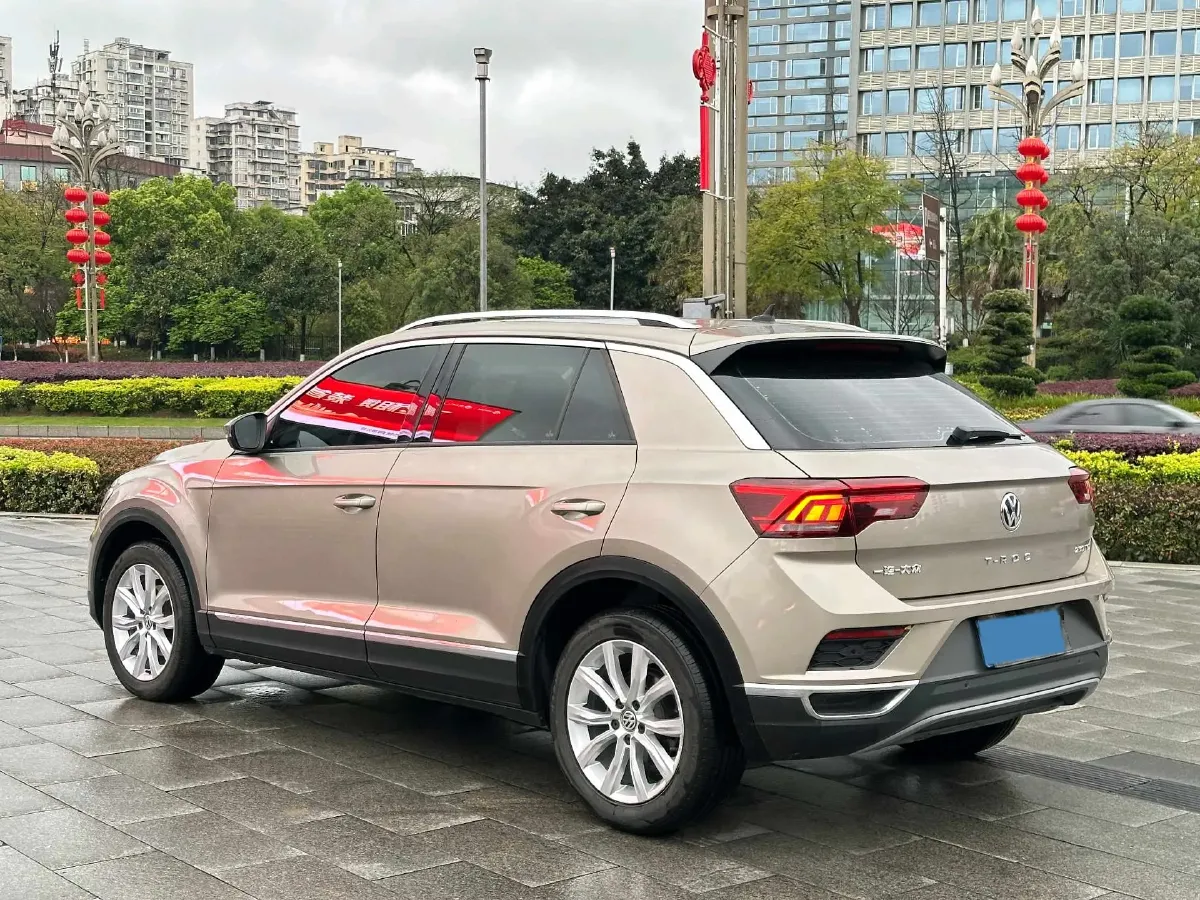 2020 Volkswagen T-Roc 1.4T 131HP L4 7DCT,autocango,china used car exporter,china ev exporter,chinese used car exporter,chinese used ev exporter
