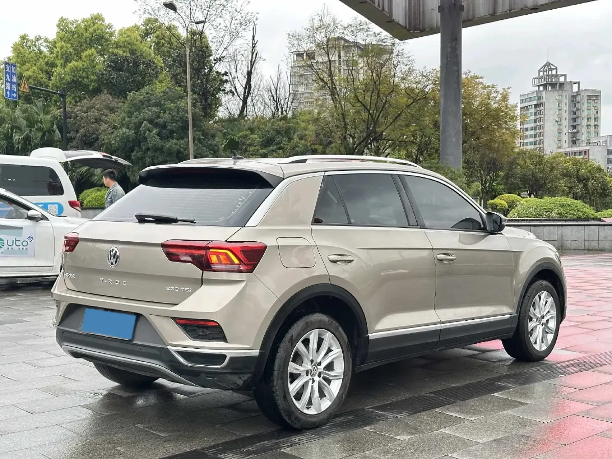 2020 Volkswagen T-Roc 1.4T 131HP L4 7DCT,autocango,china used car exporter,china ev exporter,chinese used car exporter,chinese used ev exporter