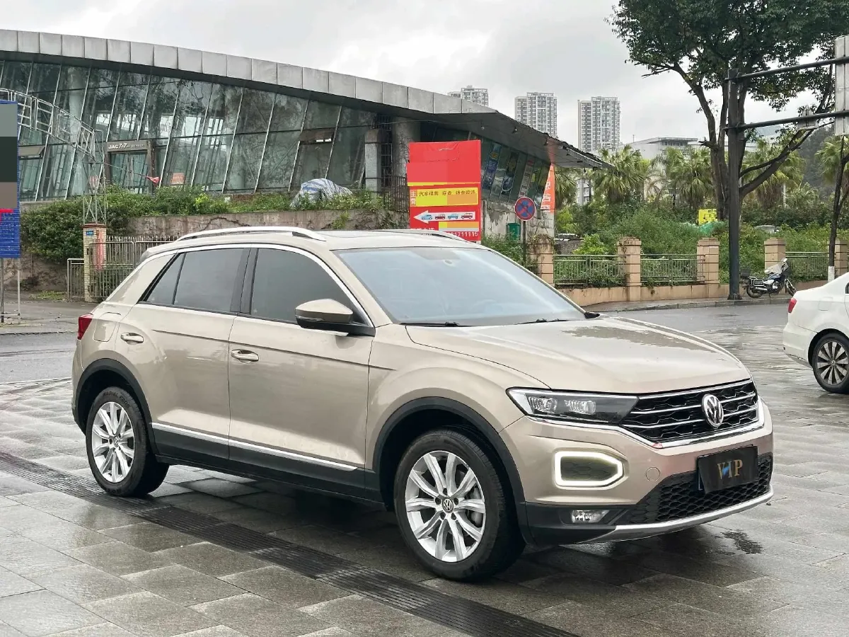 2020 Volkswagen T-Roc 1.4T 131HP L4 7DCT,autocango,china used car exporter,china ev exporter,chinese used car exporter,chinese used ev exporter