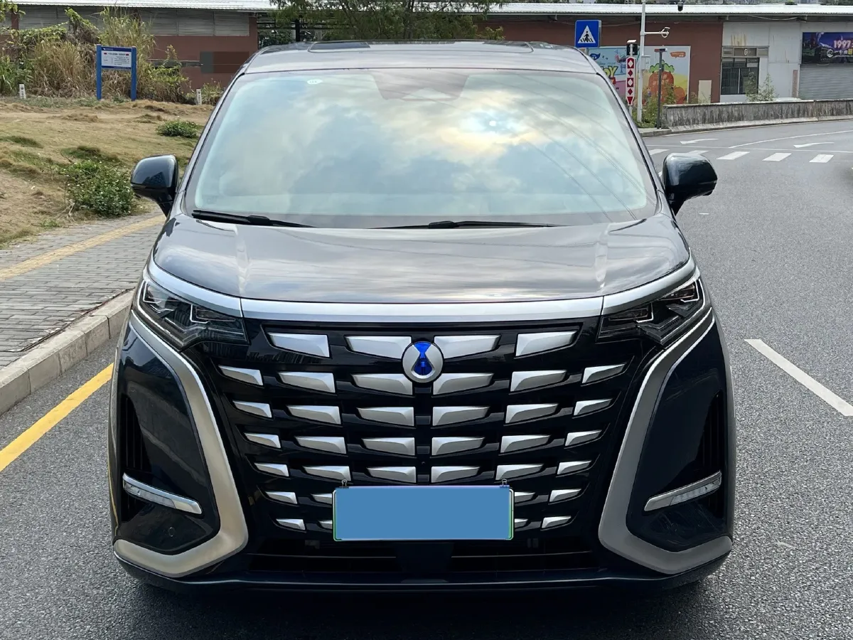 2022 Mercedes-Benz GLC Class 2.0T 197HP L4 9AT,autocango,china used car exporter,china ev exporter,chinese used car exporter,chinese used ev exporter