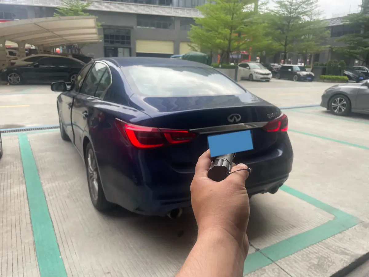 2018 Jeep Grand Commander 2.0T 265HP L4 9AT,autocango,china used car exporter,china ev exporter,chinese used car exporter,chinese used ev exporter