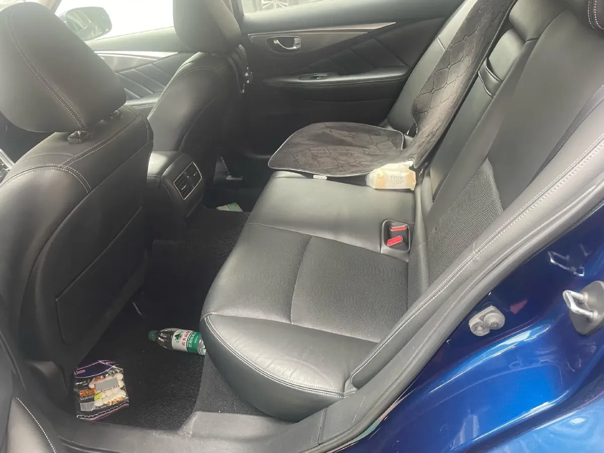 2018 Jeep Grand Commander 2.0T 265HP L4 9AT,autocango,china used car exporter,china ev exporter,chinese used car exporter,chinese used ev exporter