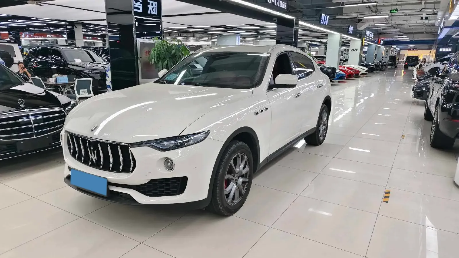 2019 Maserati Levante 3.0T 350HP V6 8AT,autocango,china used car exporter,china ev exporter,chinese used car exporter,chinese used ev exporter