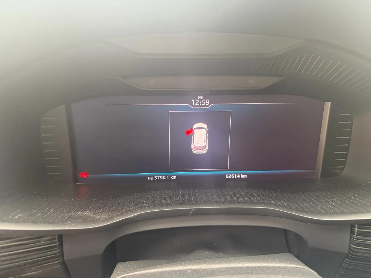 2019 Skoda Superb 2.0T 220HP L4 7DCT,autocango,china used car exporter,china ev exporter,chinese used car exporter,chinese used ev exporter