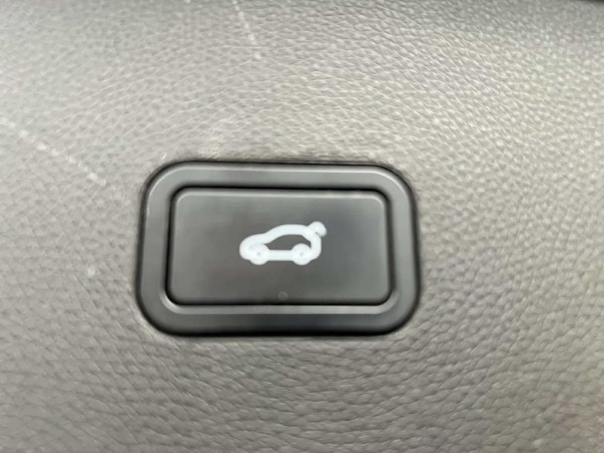 2024 Xpeng G9 BEV 78.2KWH,autocango,china used car exporter,china ev exporter,chinese used car exporter,chinese used ev exporter