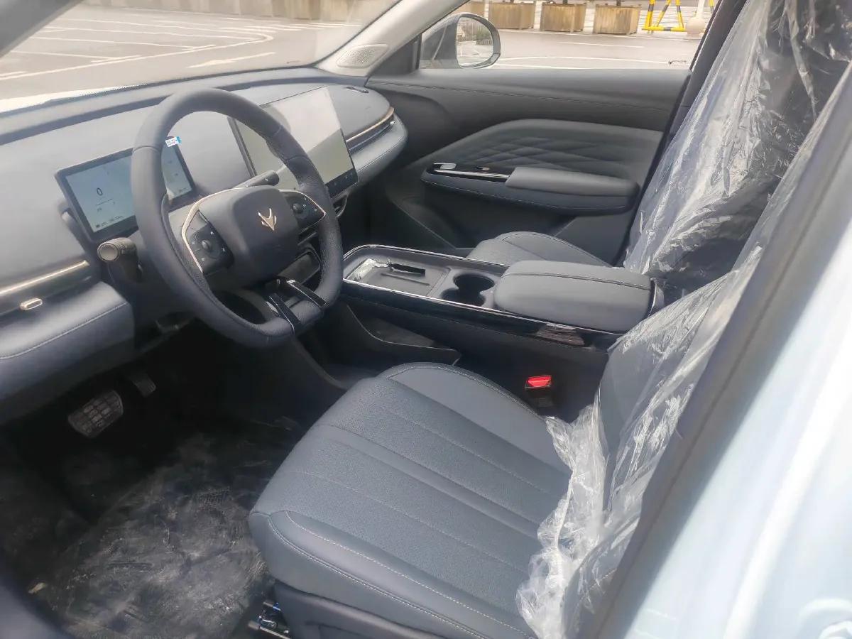 2025 WuLing HongGuang New Energy REEV 99HP REEV,autocango,china used car exporter,china ev exporter,chinese used car exporter,chinese used ev exporter