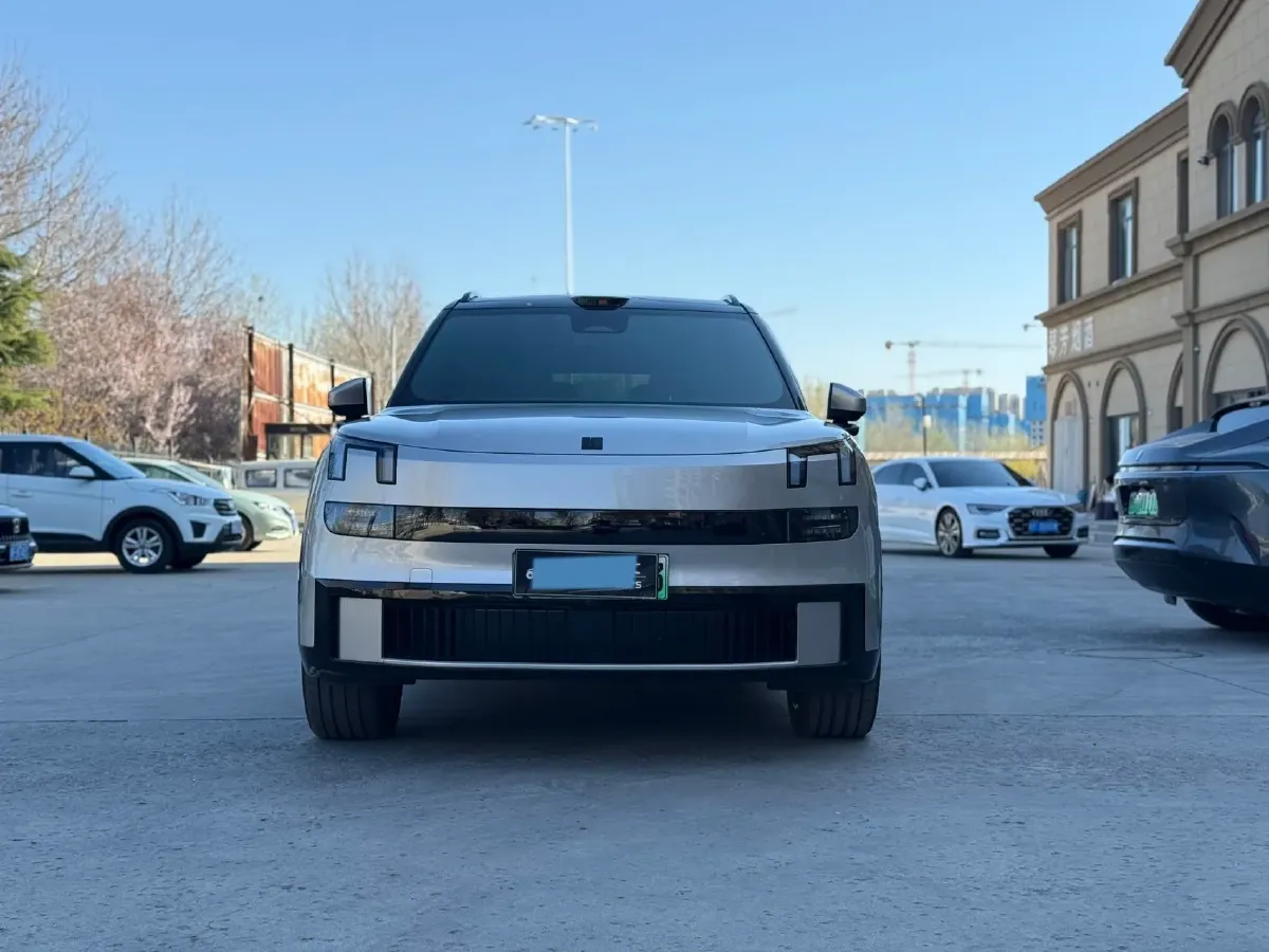 2025 LYNK&CO 900 2.0T 254HP L4 3DHT PHEV,autocango,china used car exporter,china ev exporter,chinese used car exporter,chinese used ev exporter