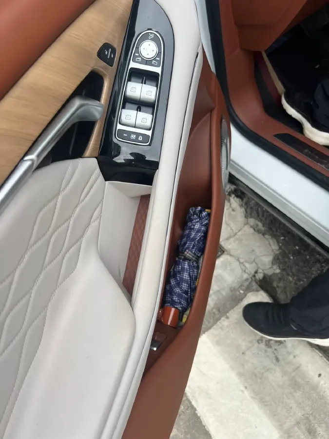 2024 Voyah FREE 1.5T 150HP L4 REEV 39.2KWH,autocango,china used car exporter,china ev exporter,chinese used car exporter,chinese used ev exporter