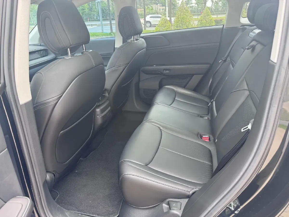 2024 Xpeng G6 BEV 66KWH,autocango,china used car exporter,china ev exporter,chinese used car exporter,chinese used ev exporter