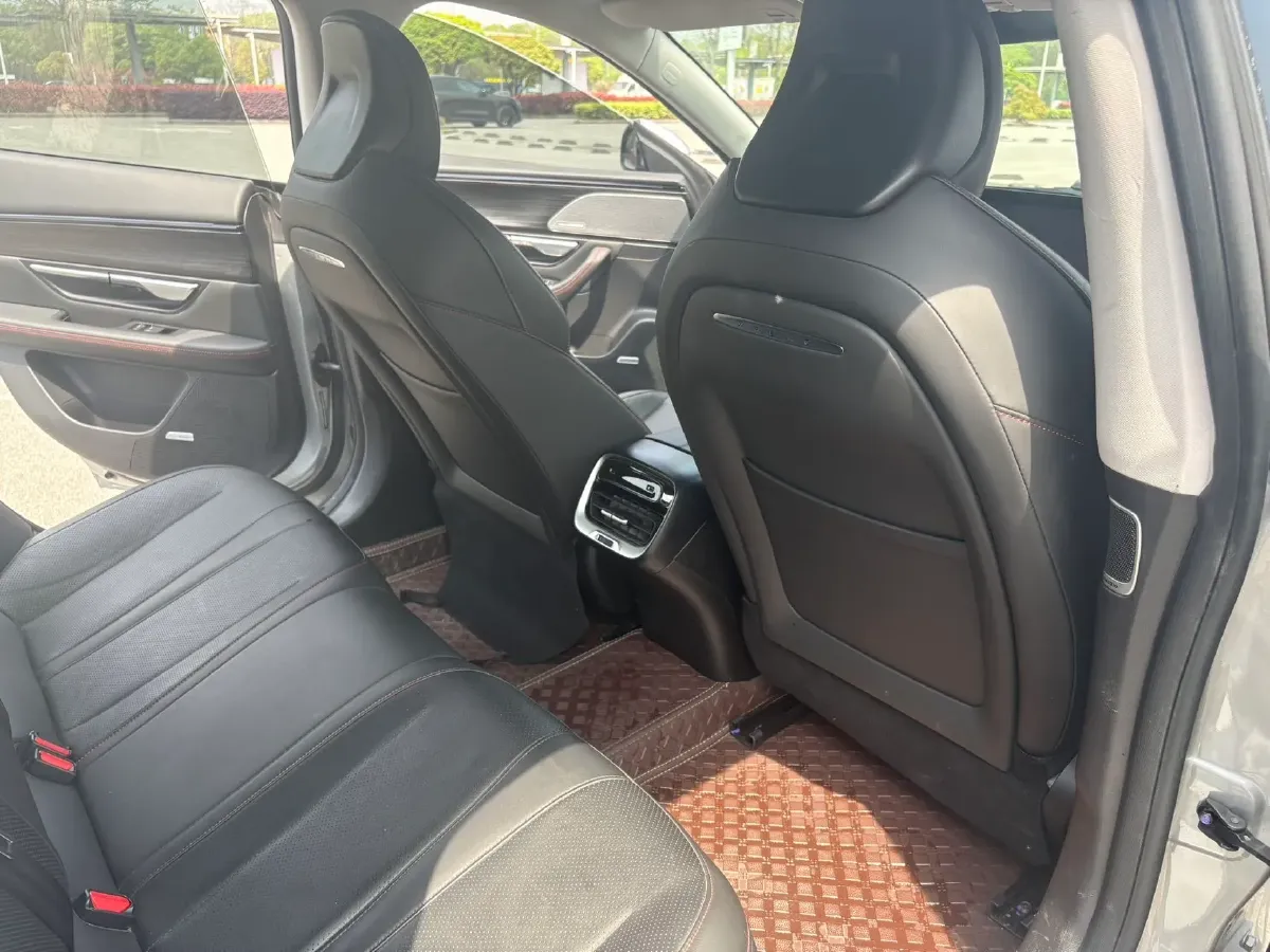 2020 DS 7 1.6T 215HP L4 8AT,autocango,china used car exporter,china ev exporter,chinese used car exporter,chinese used ev exporter