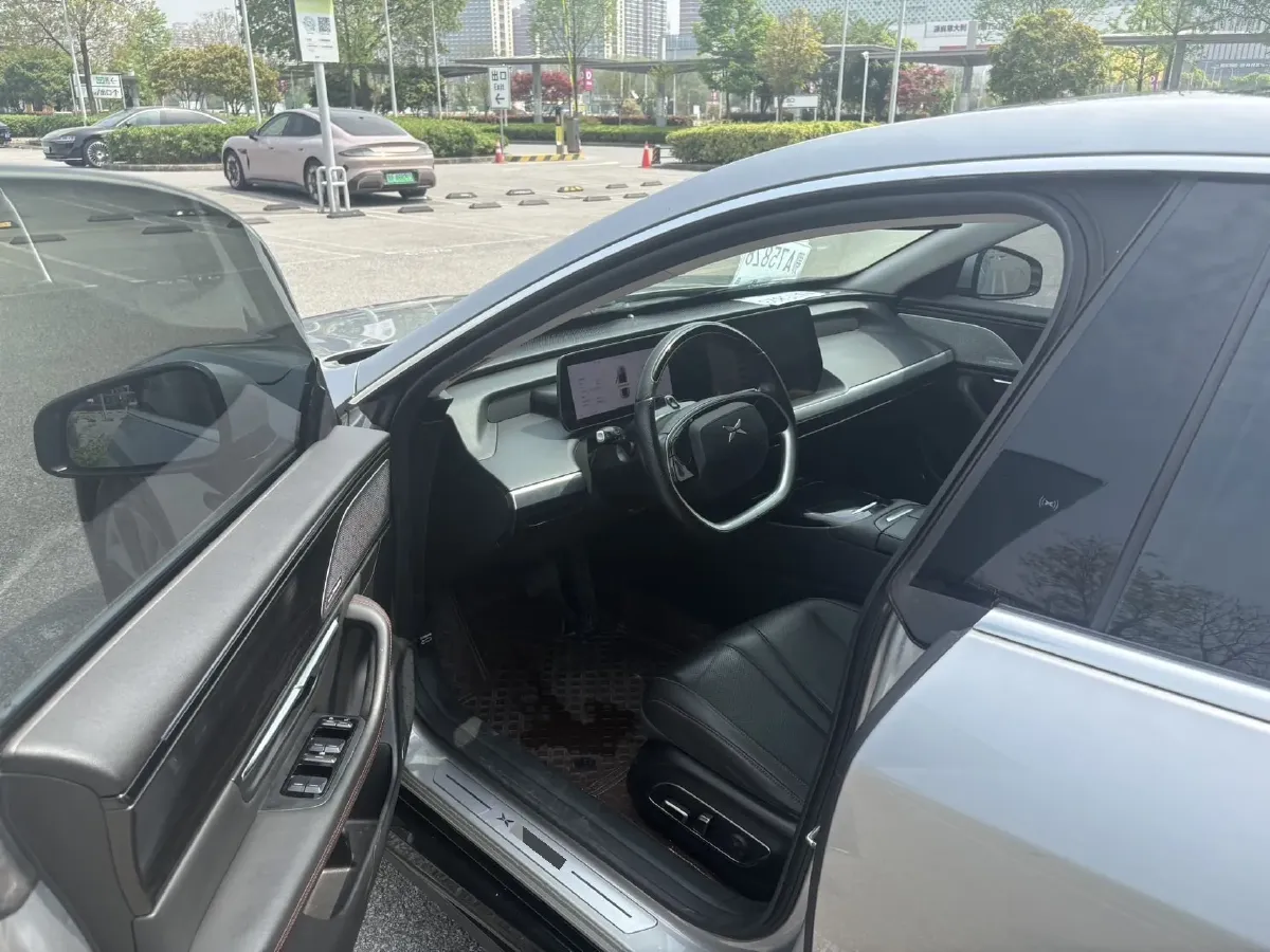 2020 DS 7 1.6T 215HP L4 8AT,autocango,china used car exporter,china ev exporter,chinese used car exporter,chinese used ev exporter