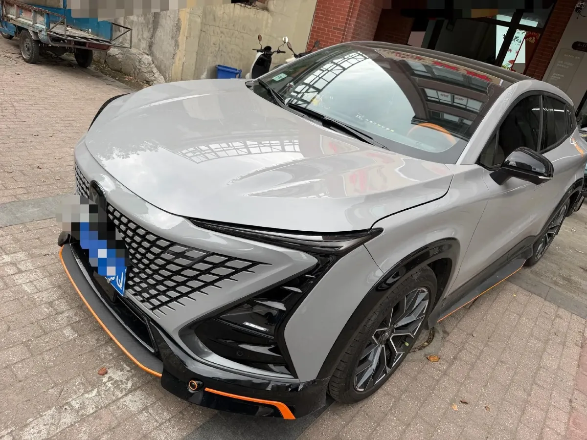 2022 ChangAn UNI-T 1.5T 188HP L4 7DCT,autocango,china used car exporter,china ev exporter,chinese used car exporter,chinese used ev exporter