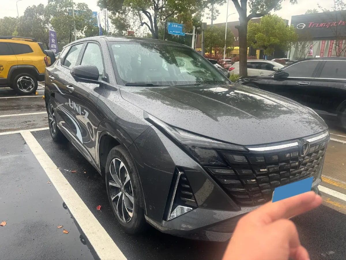 2024 ChangAn UNI-Z 1.5L 98HP L4 E-CVT PHEV 18.4KWH,autocango,china used car exporter,china ev exporter,chinese used car exporter,chinese used ev exporter