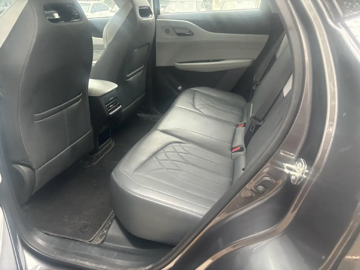 2024 ChangAn UNI-Z 1.5L 98HP L4 E-CVT PHEV 18.4KWH,autocango,china used car exporter,china ev exporter,chinese used car exporter,chinese used ev exporter