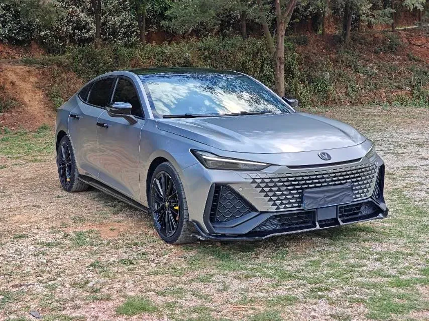 2022 ChangAn UNI-V 1.5T 188HP L4 7DCT,autocango,china used car exporter,china ev exporter,chinese used car exporter,chinese used ev exporter