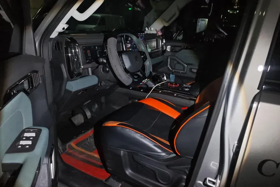 2023 Jetour Traveller 1.5T 184HP L4 7DCT,autocango,china used car exporter,china ev exporter,chinese used car exporter,chinese used ev exporter