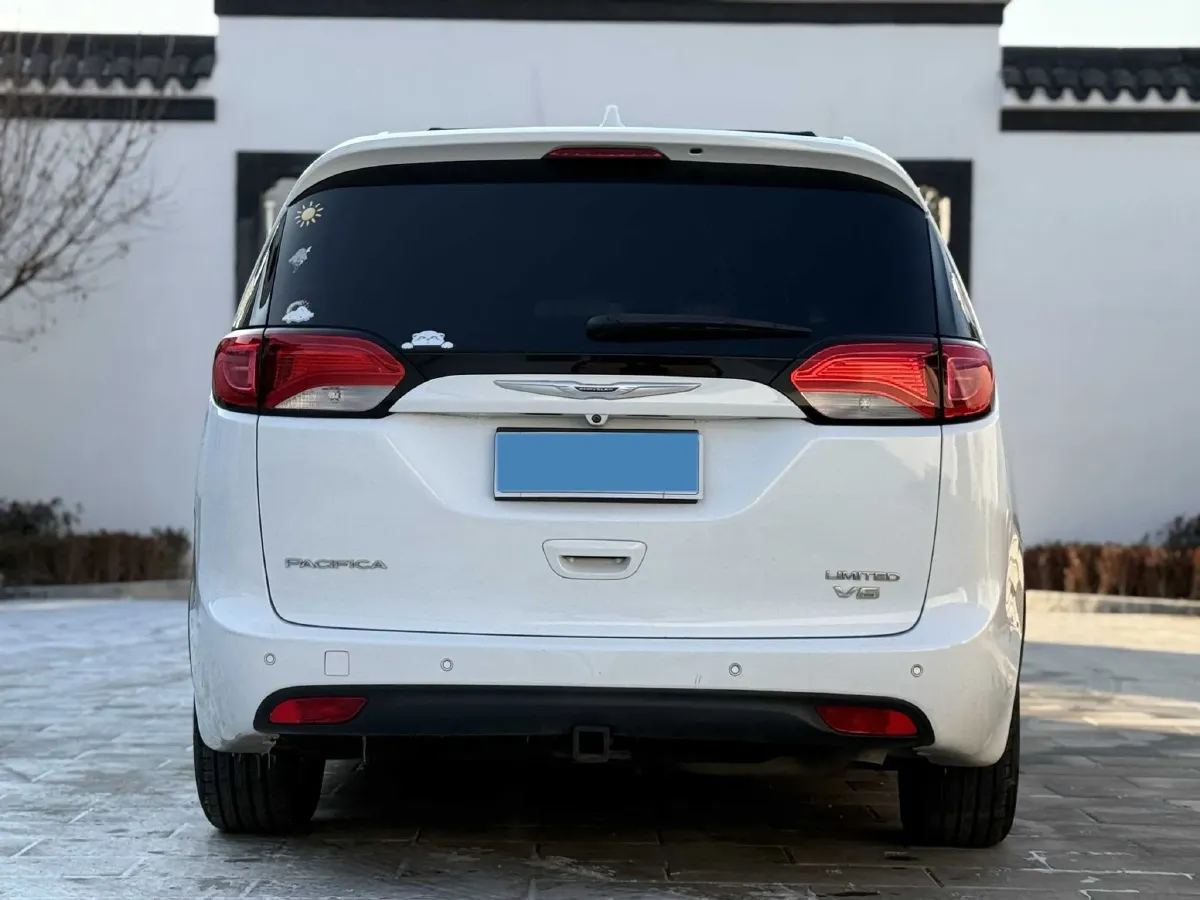 2017 Chrysler Pacifica 3.6L 279HP V6 9AT,autocango,china used car exporter,china ev exporter,chinese used car exporter,chinese used ev exporter