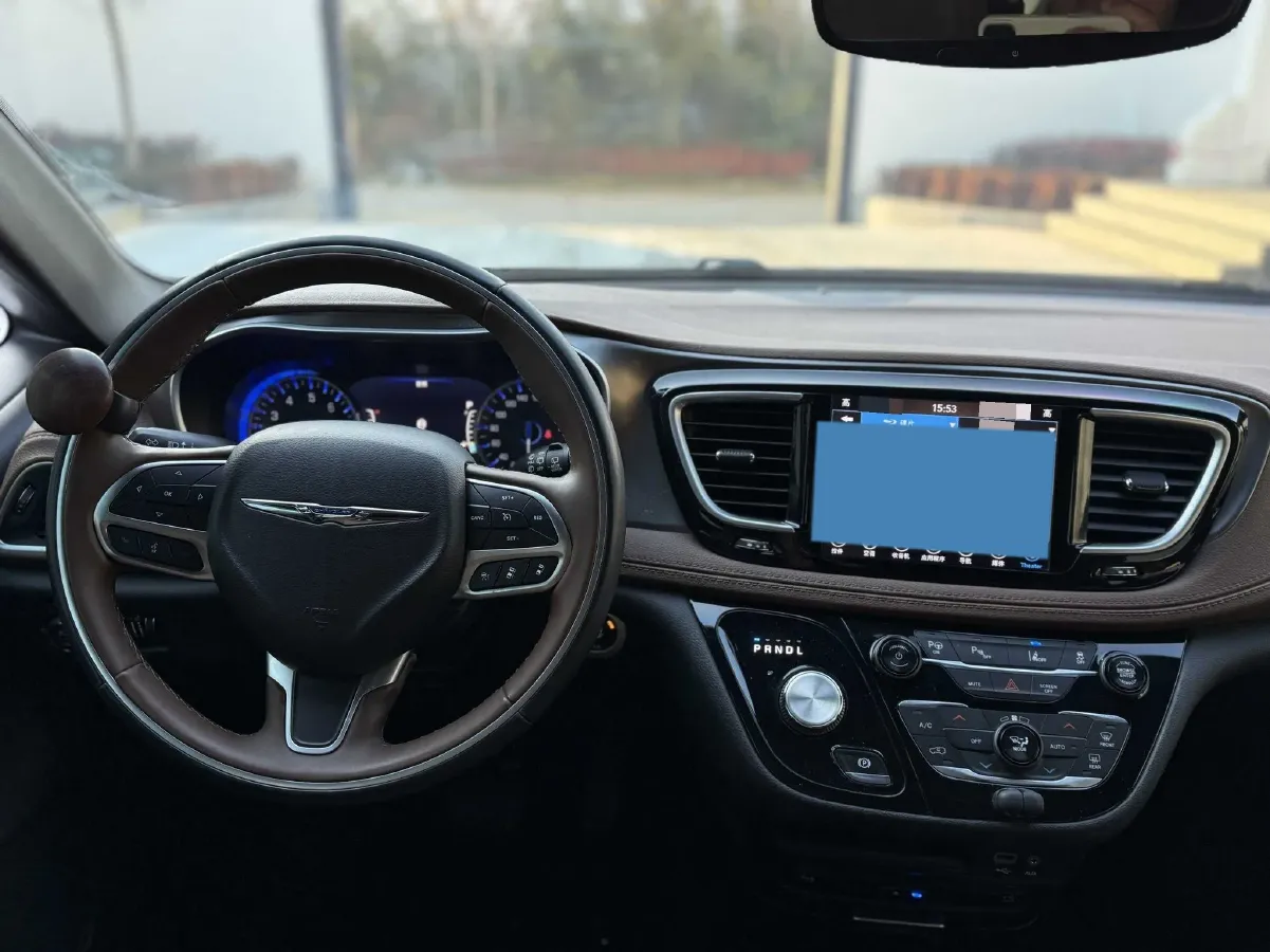 2017 Chrysler Pacifica 3.6L 279HP V6 9AT,autocango,china used car exporter,china ev exporter,chinese used car exporter,chinese used ev exporter