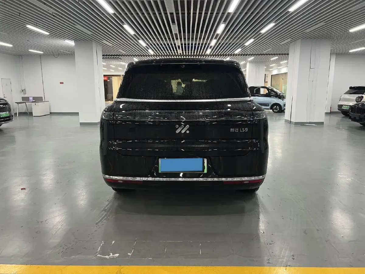2026 IM LS9 REEV 155HP REEV,autocango,china used car exporter,china ev exporter,chinese used car exporter,chinese used ev exporter