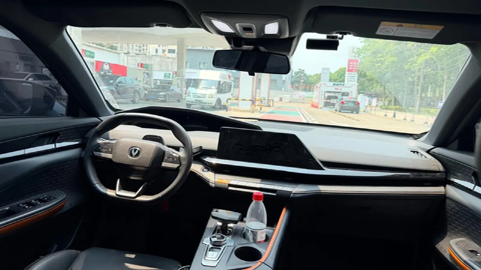 2023 ChangAn UNI-V 1.5T 188HP L4 7DCT,autocango,china used car exporter,china ev exporter,chinese used car exporter,chinese used ev exporter