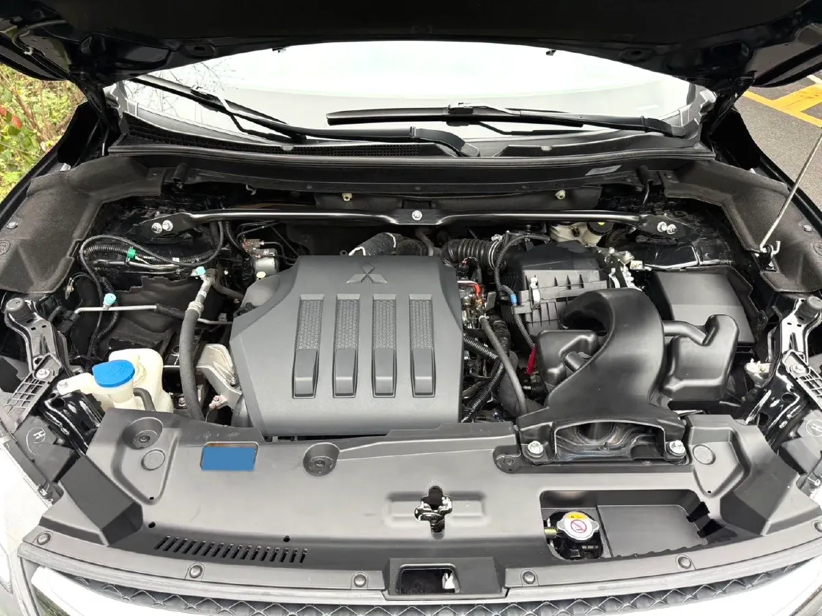 2021 Mitsubishi Eclipse Cross 1.5T 170HP L4 CVT,autocango,china used car exporter,china ev exporter,chinese used car exporter,chinese used ev exporter