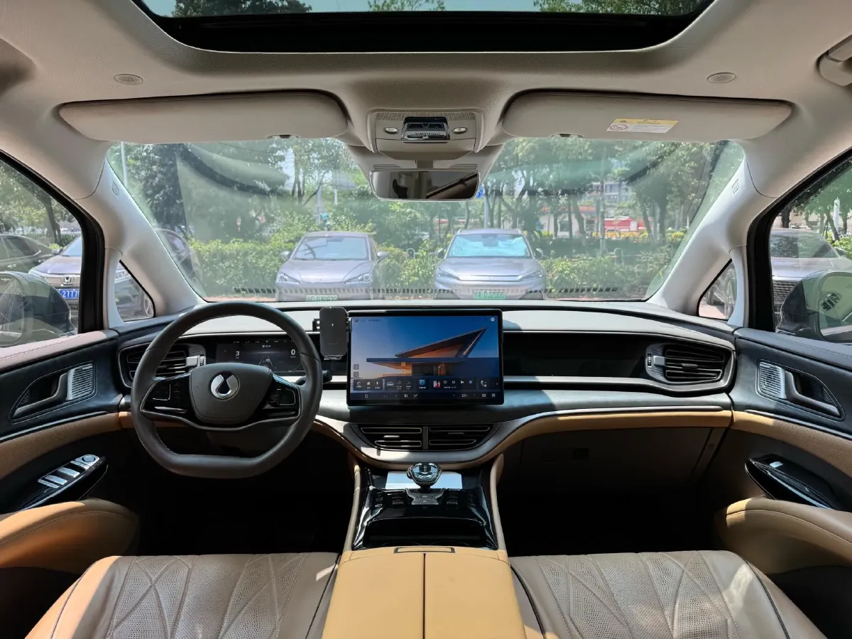 2022 HongQi HS7 3.0T 337HP V6 8AT,autocango,china used car exporter,china ev exporter,chinese used car exporter,chinese used ev exporter