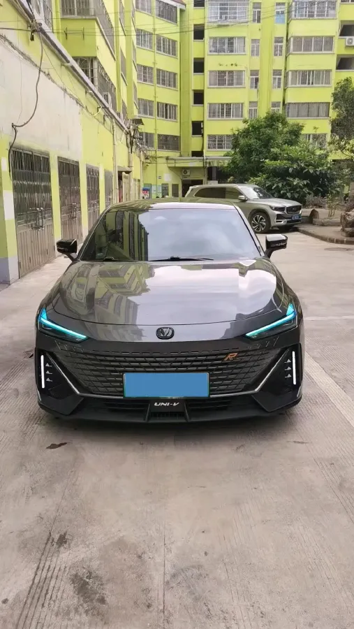 2023 ChangAn UNI-V iDD 1.5T 170HP L4 6TCT PHEV 18.4KWH,autocango,china used car exporter,china ev exporter,chinese used car exporter,chinese used ev exporter