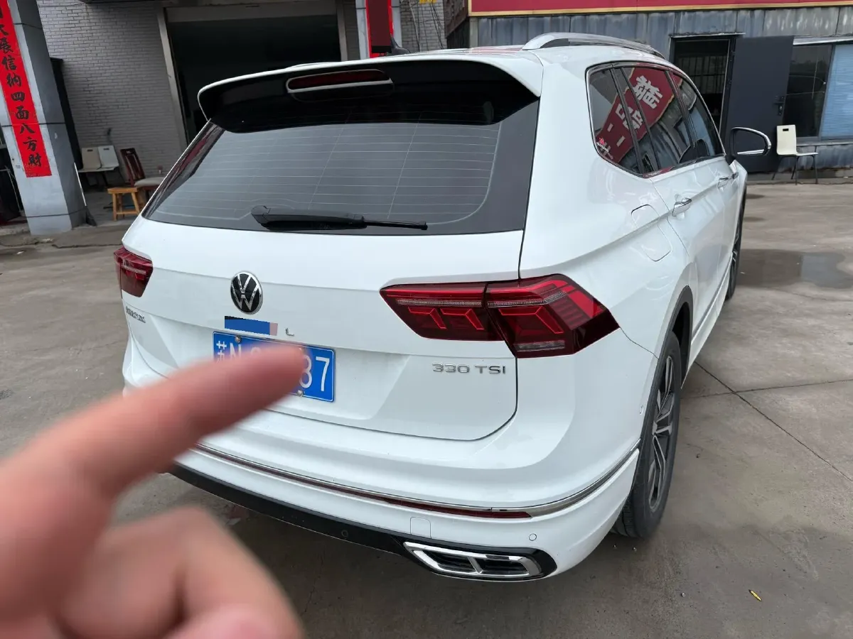 2023 Volkswagen Tiguan L 2.0T 186HP L4 7DCT,autocango,china used car exporter,china ev exporter,chinese used car exporter,chinese used ev exporter